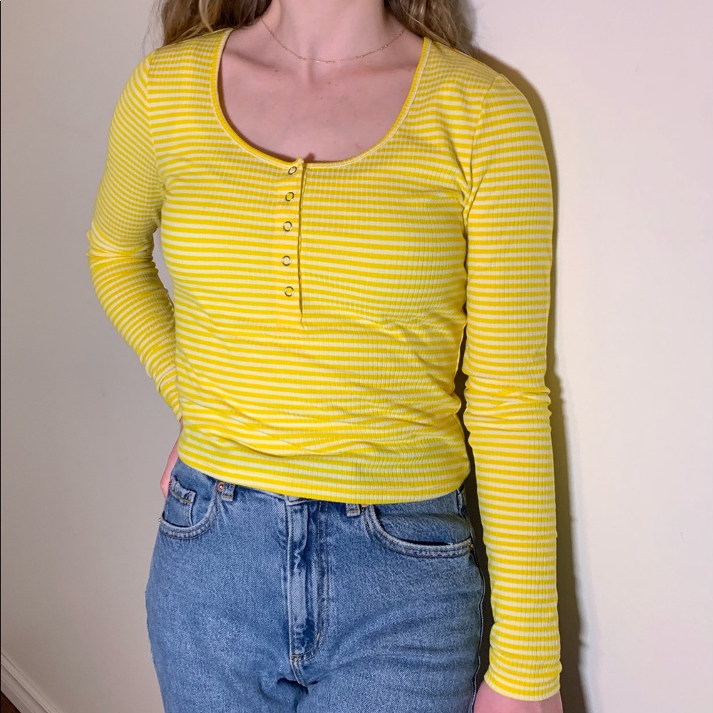 Long sleeve yellow stripped shirt